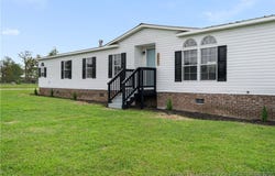 2048 Towncrier Drive, Kinston, NC 28504