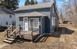 211 2nd Ave SE, Rolla, ND 58367