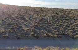 13 Canyon View Road, Apple Valley, CA 92308
