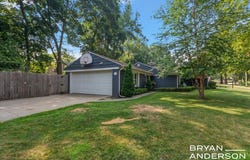 1414 Rosalind Road SE, East Grand Rapids, MI 49506