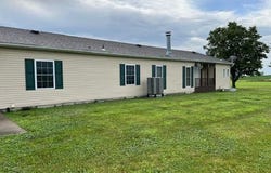 12353 Saline J, Nelson, MO 65347