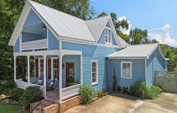 910 Calhoun Street, Ocean Springs, MS 39564