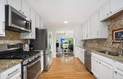 711 Bryant Avenue, Barrington, IL 60010