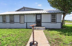 308 Pso De Vaca, Eldorado, TX 76936