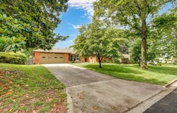 3112 E Lomita Street, Springfield, MO 65804