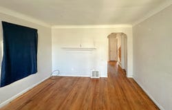 10013 Warwick Street, Detroit, MI 48228