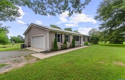 11 Ellis Private Drive, Hartselle, AL 35640