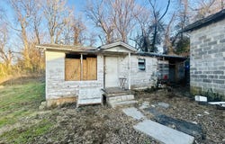 107 N Ash Street, Monett, MO 65708