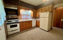 27 Johnson Ave, Uniontown, PA 15401