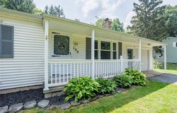 132 Colony Lane, Henrietta, NY 14623