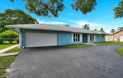 7491 SW 18th St, Plantation, FL 33317