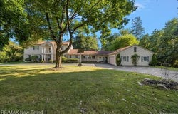 1450 Lenox Road, Bloomfield Twp, MI 48304