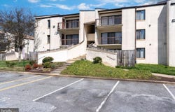 10122 CAMPUS WAY S, UPPER MARLBORO, MD 20774