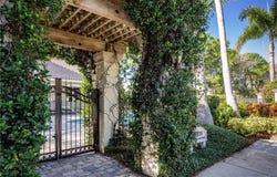 939 SE Willoughby Trace, Stuart, FL 34997
