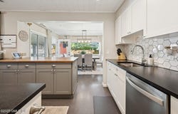 165 Woodbury Avenue, Stamford, CT 06907