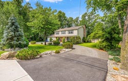 174 Cottrell Road, Old Bridge, NJ 07747