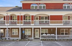 225 Crescent Hill Pl, Louisville, KY 40206