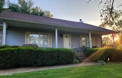 519 Kelly Dr, Taylorsville, KY 40071