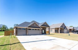 841 S Mitchell Avenue, Lincoln, AR 72744