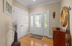 4 Caileigh Ct, Andover, MA 01810