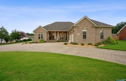 133 Woodfern Drive, Killen, AL 35645