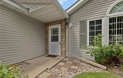 114 Oxford Path, Mankato, MN 56001