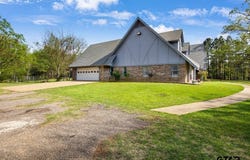 213 County Road 1407, Jacksonville, TX 75766