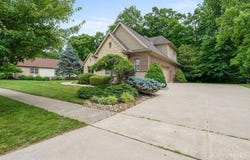 1643 Hawk Ridge Drive, Hamilton Twp, OH 45039