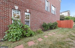 236 HAWKS VIEW SQUARE SE, LEESBURG, VA 20175
