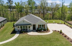 122 Halifax Lane, Chelsea, AL 35043