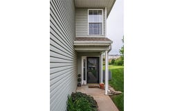 8008 NE Elmwood Avenue, Kansas City, MO 64119