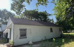 303 Grove Street, Perry, OK 73077