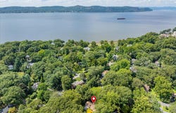 5 Lakeview Avenue, Sleepy Hollow, NY 10591
