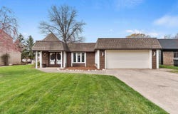 4521 Redstone Court, Fort Wayne, IN 46835