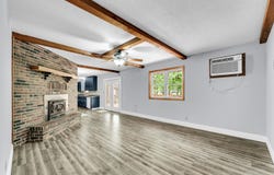 1061 Brentwood Drive, Marshfield, MO 65706