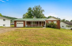 6021 Miller Road, Huntington, WV 25702