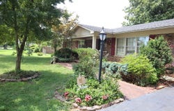 4634 Pinetree Lane, Bowling Green, KY 42101