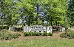 709 Oak Trail, Canton, MS 39046
