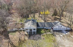 835 Monroe Turnpike, Monroe, CT 06468