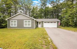 2180 Remington Drive, Kingsley, MI 49649