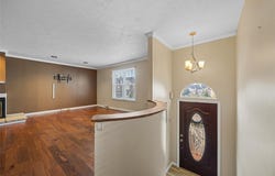 2692 Hunters Point Dr, Franklin Park, PA 15090