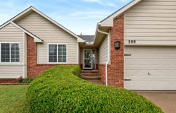 309 N Crest Cir, Wichita, KS 67206-2791