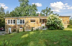 19677 Waubascon Road, Battle Creek, MI 49037