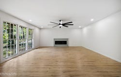 2433 Alberta Drive, Knoxville, TN 37920