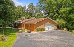 3833 Tanglewood Drive, Ashland, KY 41102
