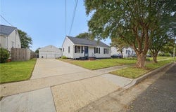 828 Pacific Avenue, Portsmouth, VA 23707