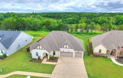2500 Rumble Lane, Edmond, OK 73034