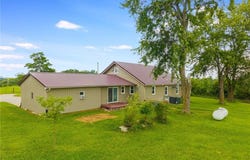 1611 NW Millcreek Drive, Hamilton, MO 64644