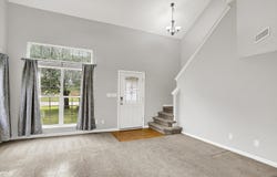 5225 Thompson Park, Indianapolis, IN 46237