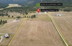 11585 War Bonnet Road, Custer, SD 57730